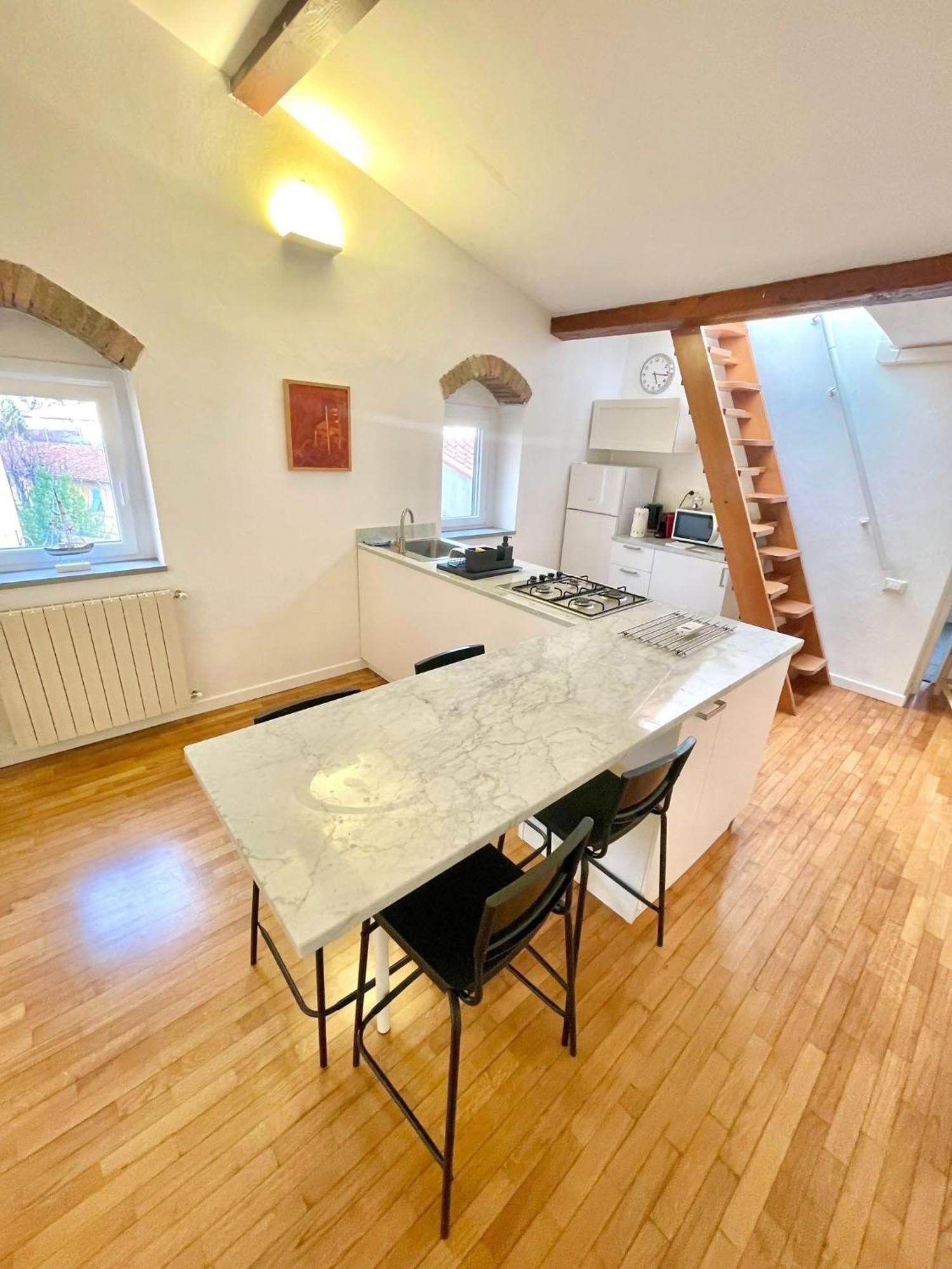 Susannas Lovely New Apartment ليفورنو المظهر الخارجي الصورة